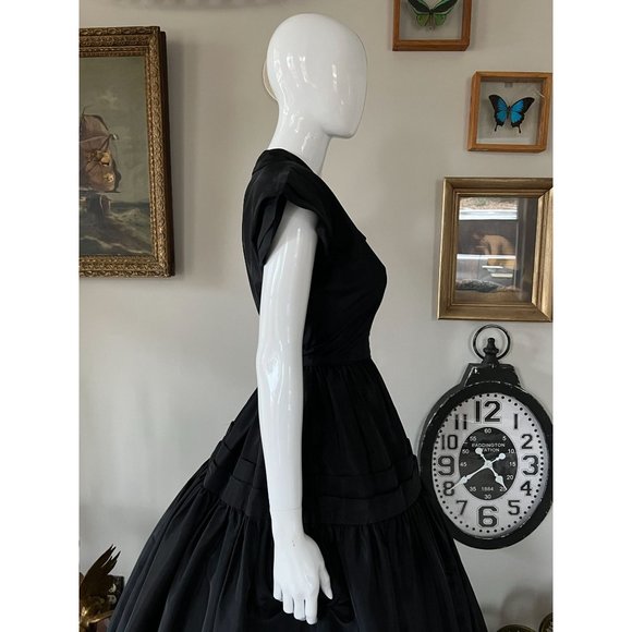1940's Emma Domb Taffeta Maxi dress listing Size 8 10 see measurements Does NOT - Picture 4 of 11